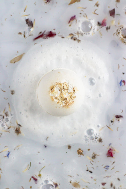 Bath bomb Dreamwithus al miele e fiocchi di avena